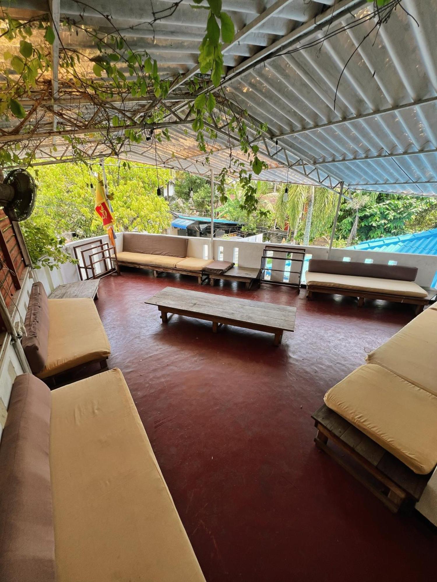 Hari Hari Hostel Weligama Exterior foto