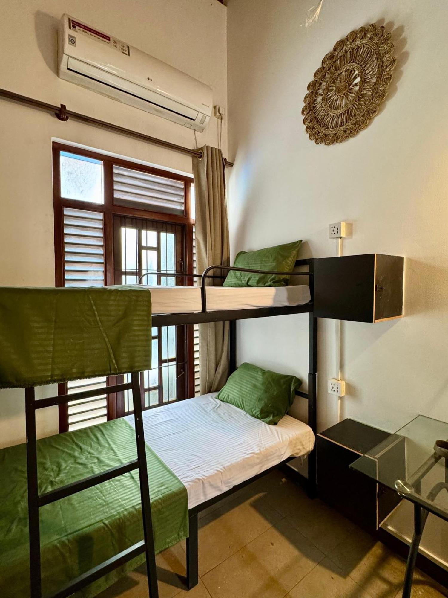 Hari Hari Hostel Weligama Exterior foto
