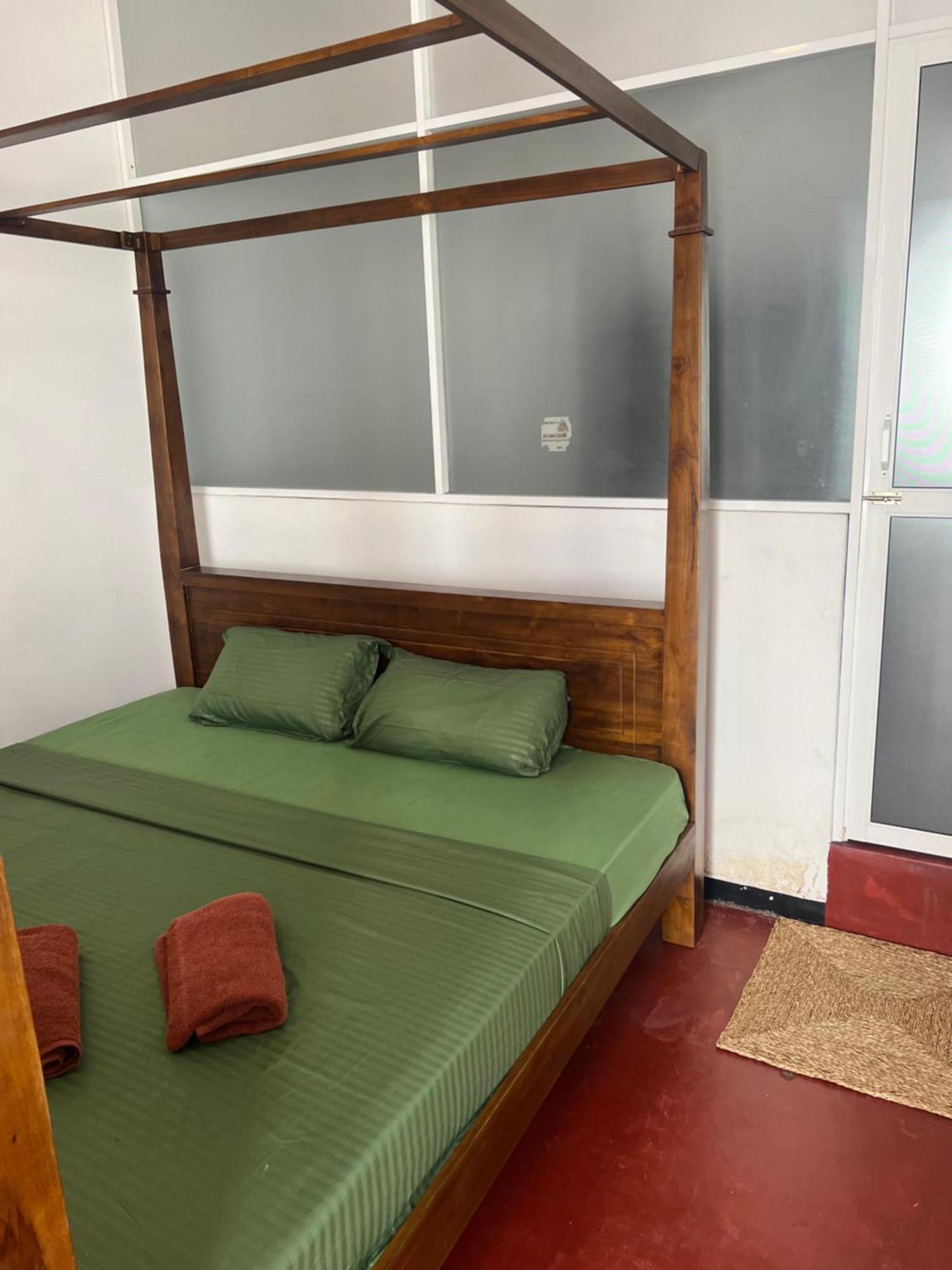 Hari Hari Hostel Weligama Exterior foto