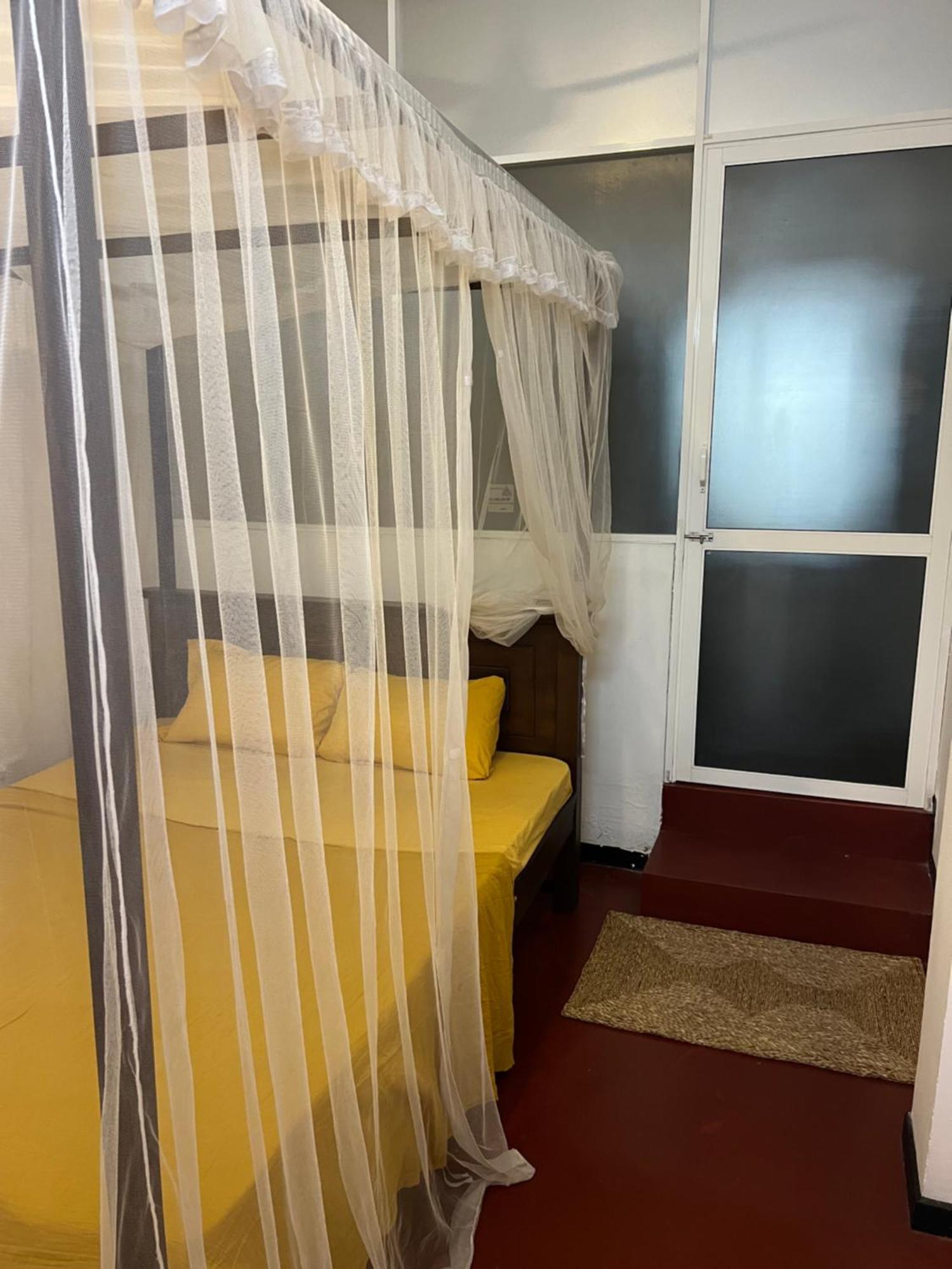 Hari Hari Hostel Weligama Exterior foto